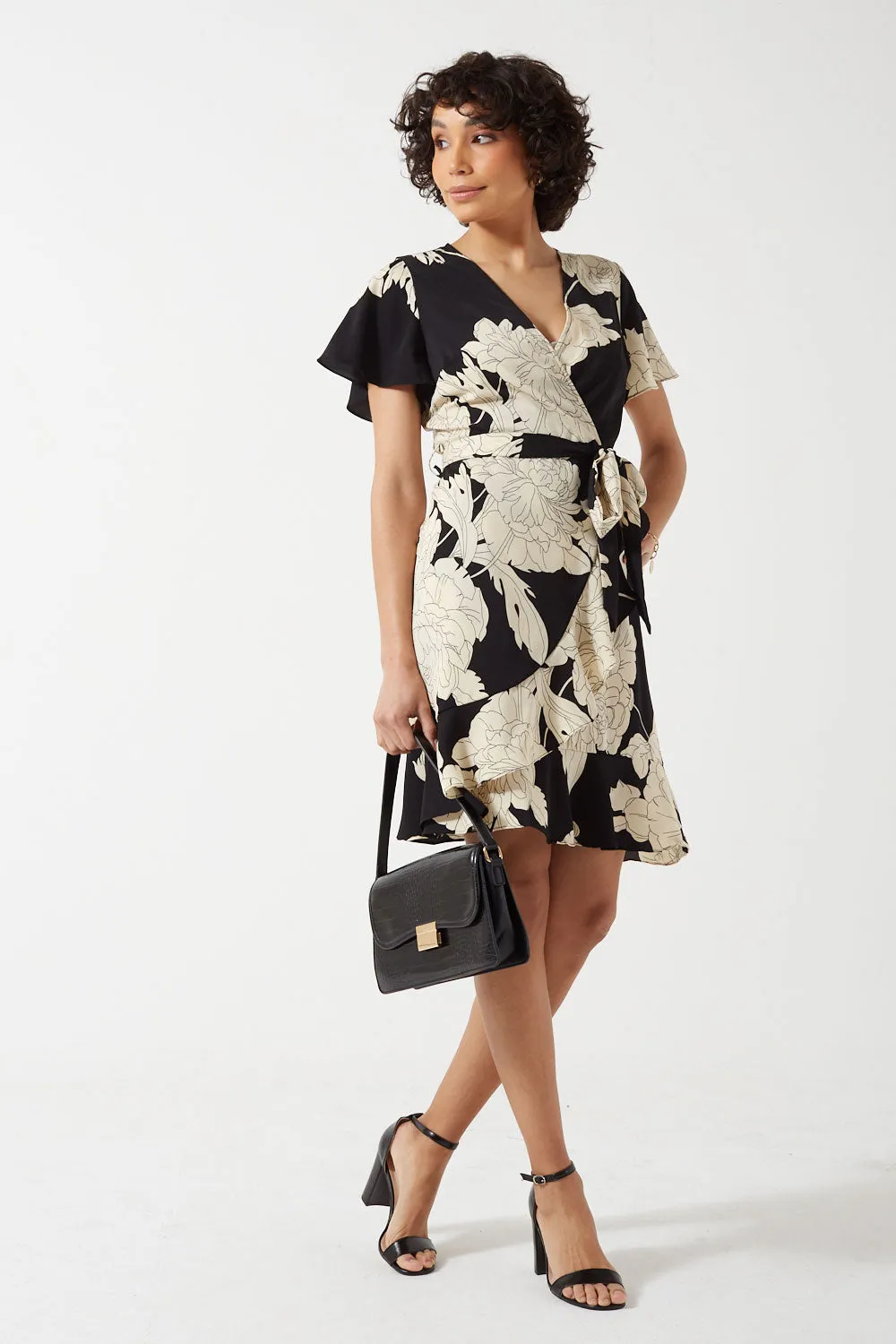 Pixie Daisy Ruffle Front Short Sleeve Dress