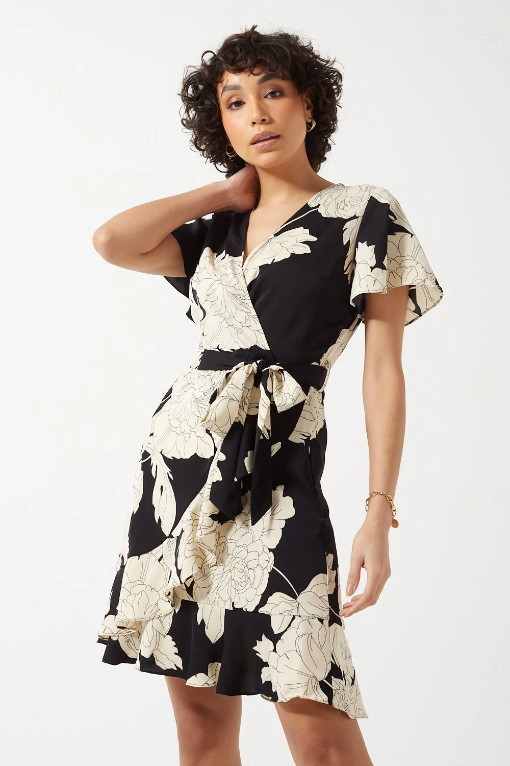 Pixie Daisy Ruffle Front Short Sleeve Dress